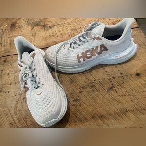 Hoka Mach 5